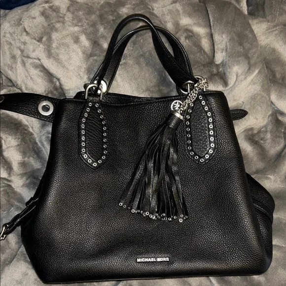 Like New Black Pebbled Leather Michael Kors Hand/Shoulder Bag With Metal Details - Picture 15 of 15